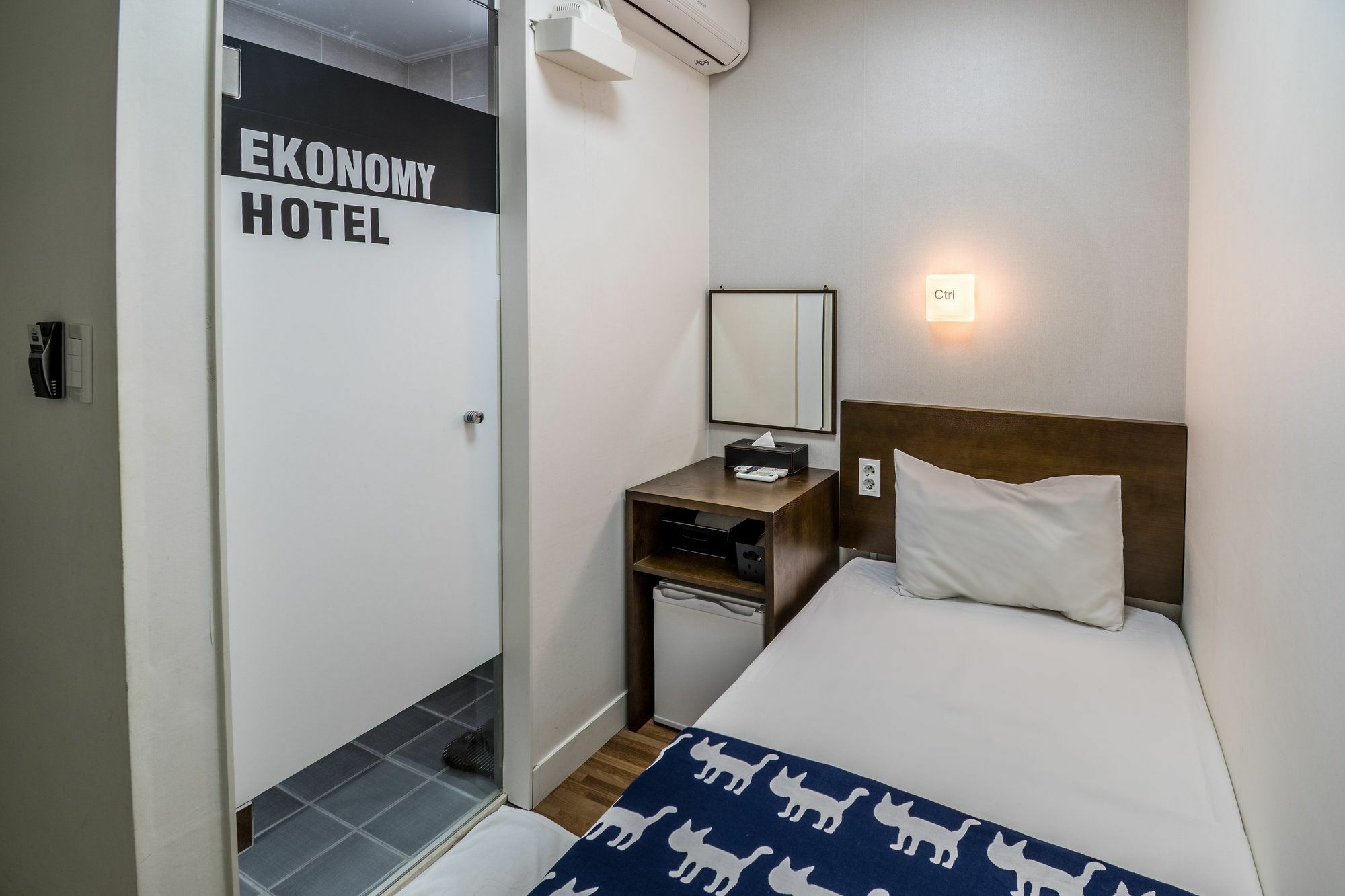Ekonomy Haeundae Vandrarhem Busan Exteriör bild